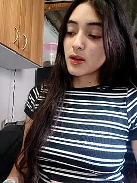 Valen Person online show from December 2025 05:08:02 PM