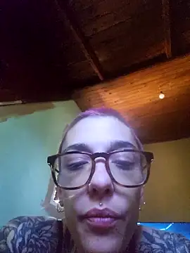 Buenna online show from January 2026 05:17:02 PM