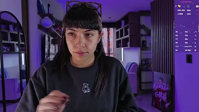 Saraa Desiree online show from April 2026 08:26:01 PM