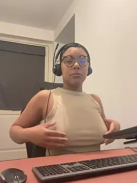 Melia Rayne online show from February 2026 10:53:02 AM