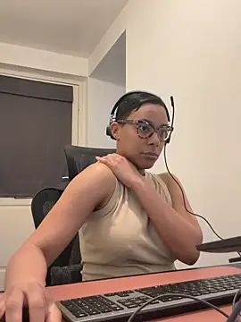 Melia Rayne online show from March 2026 10:40:02 AM