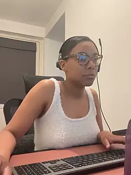 Melia Rayne online show from March 2026 10:52:01 AM