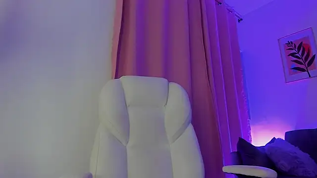 gaaby foxx online show from November 2025 01:46:02 PM