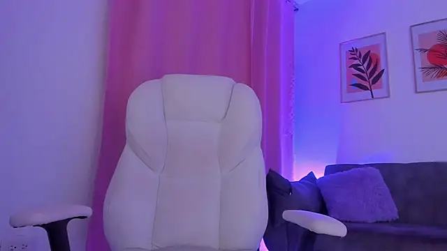 gaaby foxx online show from February 2026 01:28:01 PM