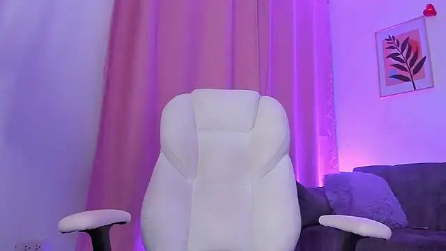 gaaby foxx online show from February 2026 01:29:02 PM