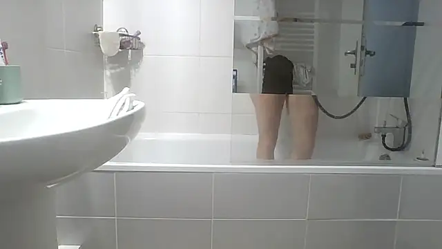 Valentinette online show from March 2026 10:52:01 AM