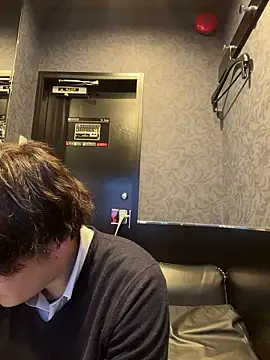 waka3232 online show from February 2026 11:02:01 AM