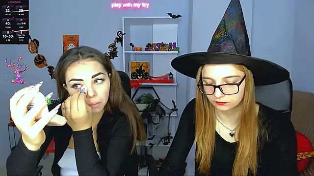 kiki swan online show from October 2025 07:20:01 AM