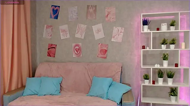 Snapshot of Cassie_Scott chatting on March 2025 08:40:01 AM Cassie Scott online show from March 2025 08:40:01 AM