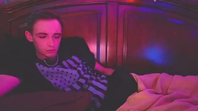 Snapshot of Ilovepussy1911 chatting on April 2026 06:18:02 AM Ilovepussy1911 online show from April 2026 06:18:02 AM