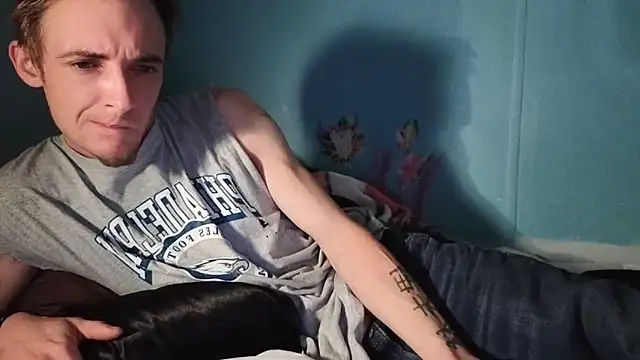 Snapshot of Ilovepussy1911 chatting on May 2026 05:10:01 PM Ilovepussy1911 online show from May 2026 05:10:01 PM