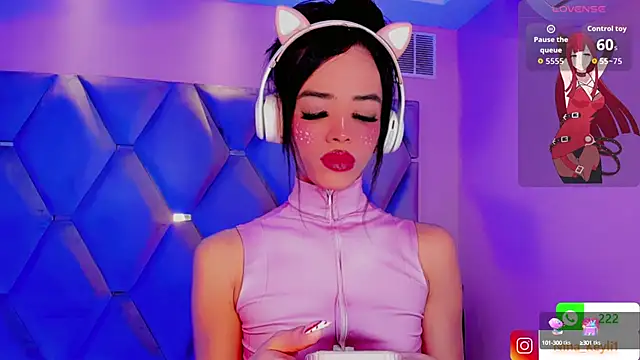 Nina Keyli online show from September 2025 07:08:02 PM