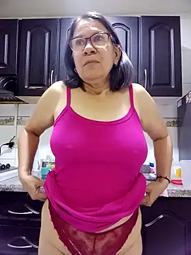 Snapshot of victoria_wayne chatting on April 2026 10:07:01 AM victoria wayne online show from April 2026 10:07:01 AM