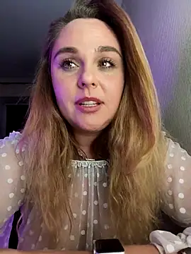 Juicy PeachLux online show from September 2025 08:01:02 PM