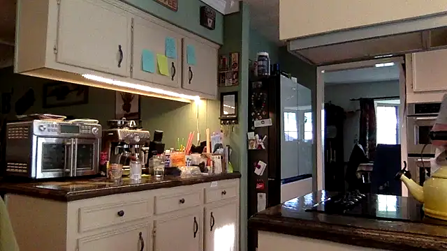 superbearboss online show from December 2025 03:30:02 PM