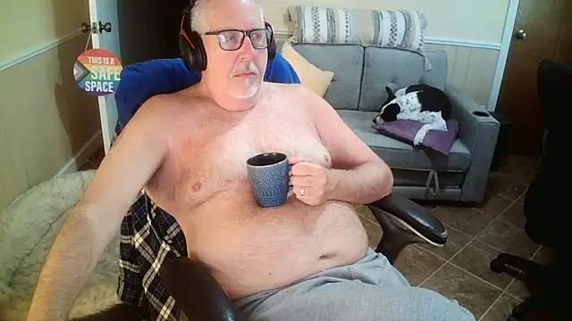 superbearboss online show from April 2026 05:04:02 PM