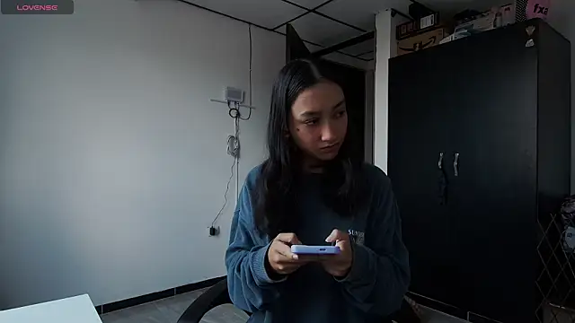 22Amatista online show from March 2025 02:57:01 PM