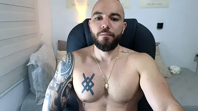 Snapshot of Isaac_Carter chatting on September 2025 11:03:01 AM Isaac Carter online show from September 2025 11:03:01 AM