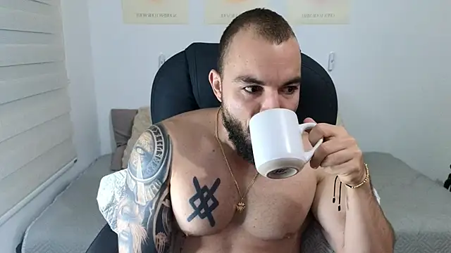Snapshot of Isaac_Carter chatting on October 2025 10:58:02 AM Isaac Carter online show from October 2025 10:58:02 AM
