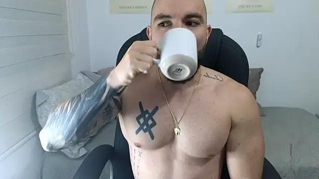 Snapshot of Isaac_Carter chatting on October 2025 11:00:02 AM Isaac Carter online show from October 2025 11:00:02 AM