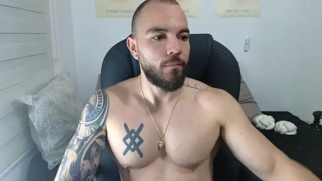 Snapshot of Isaac_Carter chatting on October 2025 10:59:02 AM Isaac Carter online show from October 2025 10:59:02 AM