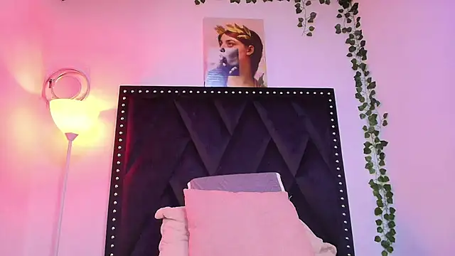 AvaX 777 online show from September 2025 04:23:01 AM