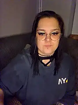 Saucy-Serenity online show from October 2025 07:25:02 PM