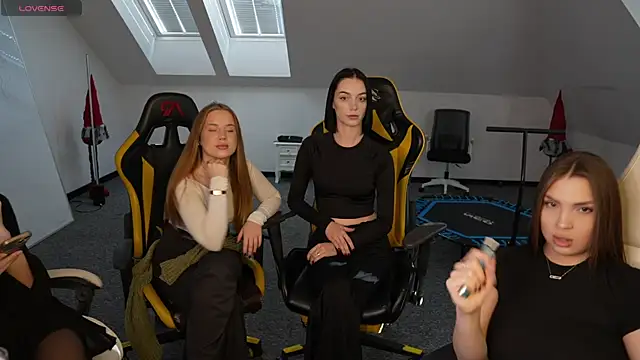 Billie054 online show from November 2025 11:53:01 AM