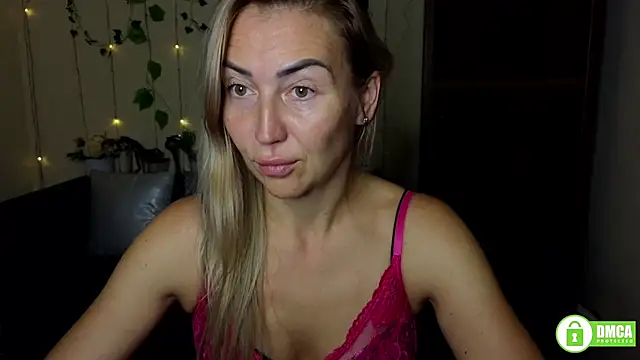 Kiss julli88I online show from September 2025 05:24:02 PM