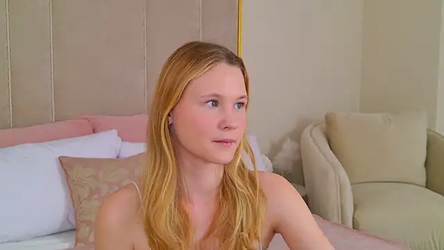 Snapshot of AmeliRoyse chatting on June 2026 05:11:02 PM AmeliRoyse online show from June 2026 05:11:02 PM
