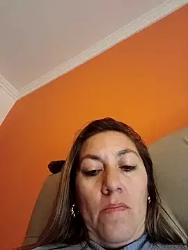 Luna-nevada online show from October 2025 02:43:02 AM