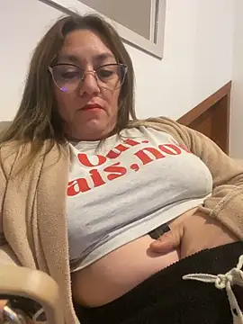 Luna-nevada online show from April 2026 01:58:02 AM