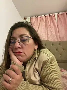 Snapshot of Luna-nevada chatting on June 2026 02:53:01 AM Luna-nevada online show from June 2026 02:53:01 AM