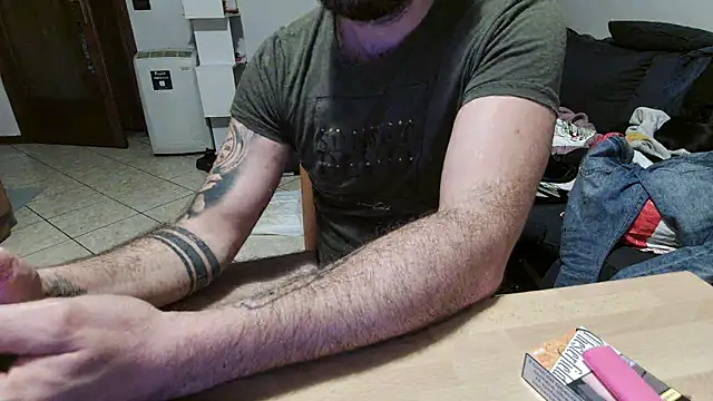 Snapshot of maialinofriuli chatting on September 2025 03:16:02 AM maialinofriuli online show from September 2025 03:16:02 AM