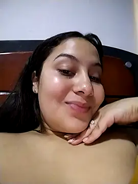 Snapshot of esmeralda_jadees chatting on May 2026 01:16:02 PM esmeralda jadees online show from May 2026 01:16:02 PM