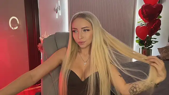 OhMyEmma online show from February 2026 01:01:02 AM