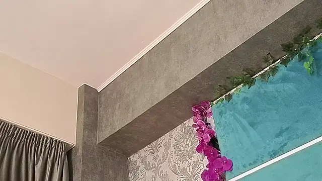 SunnyGlow online show from November 2025 05:19:01 AM