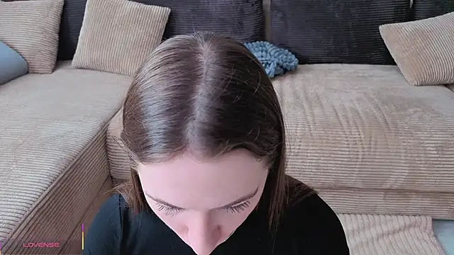 Kira mindnes online show from April 2026 06:24:01 AM