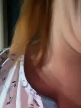 Snapshot of roldanmary chatting on March 2025 02:19:01 AM roldanmary online show from March 2025 02:19:01 AM