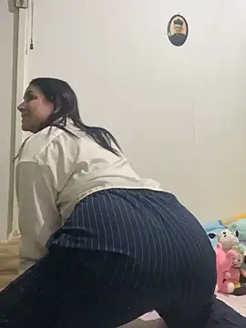 Snapshot of roldanmary chatting on October 2025 02:45:01 AM roldanmary online show from October 2025 02:45:01 AM