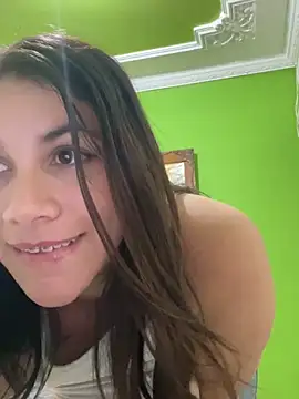 Snapshot of roldanmary chatting on November 2025 07:59:01 PM roldanmary online show from November 2025 07:59:01 PM