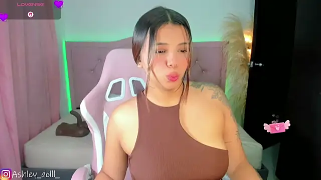 Snapshot of Ashley_dolll chatting on April 2026 09:06:02 PM Ashley dolll online show from April 2026 09:06:02 PM