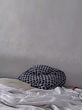 javier0990 online show from September 2025 10:04:01 PM