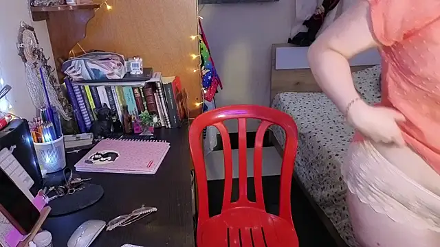 ValkaBlue online show from October 2025 02:10:01 AM