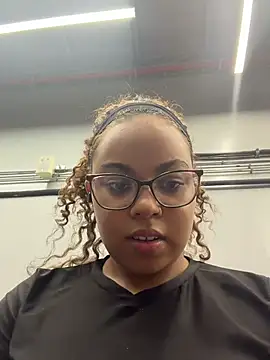 Snapshot of AlesiaCooper chatting on July 2026 04:27:01 AM AlesiaCooper online show from July 2026 04:27:01 AM