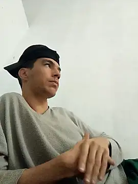 Snapshot of zbidoti chatting on March 2025 04:44:02 PM zbidoti online show from March 2025 04:44:02 PM