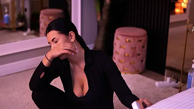 TanyaVonDe online show from March 2026 06:00:01 PM