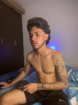 Snapshot of Zayn_kane chatting on July 2026 04:18:02 PM Zayn kane online show from July 2026 04:18:02 PM