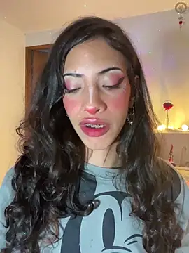 Lia Valmont online show from April 2026 08:03:01 AM