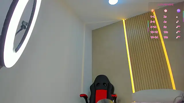 stephany summer online show from September 2025 12:05:01 PM